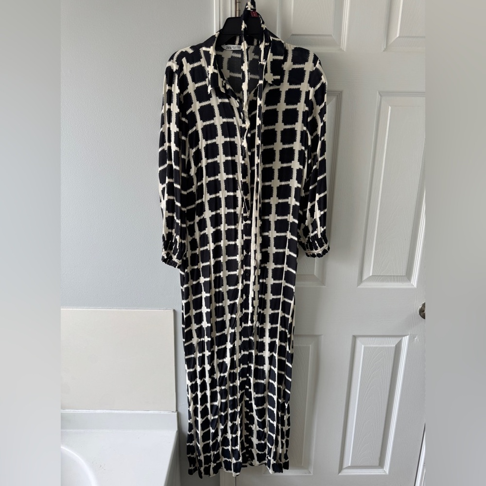 Zara Black and White Long Sleeve Maxi Shirt Dress